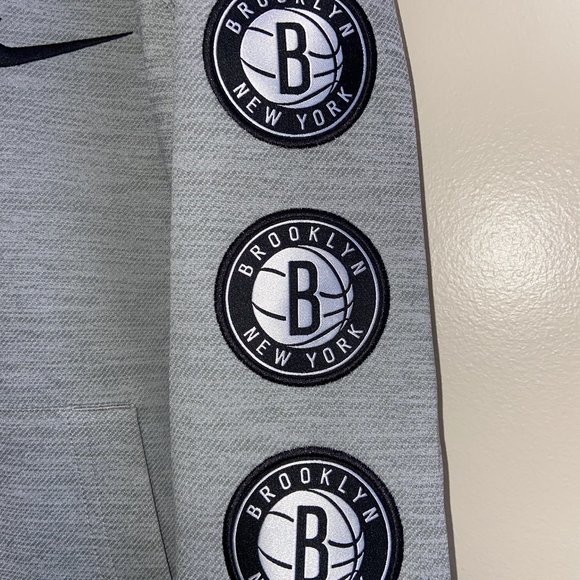 Nike NBA Brooklyn Nets Showtime Basketball Hoodie Men’s Size CU0481-063 NEW - Picture 7 of 11